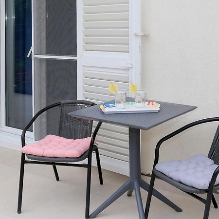 מליני Apartmani Krmek מראה חיצוני תמונה