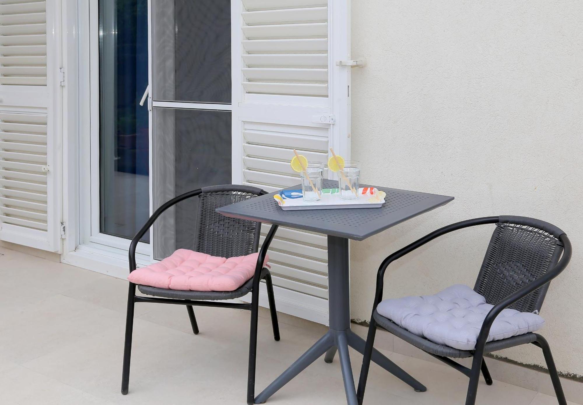 מליני Apartmani Krmek מראה חיצוני תמונה