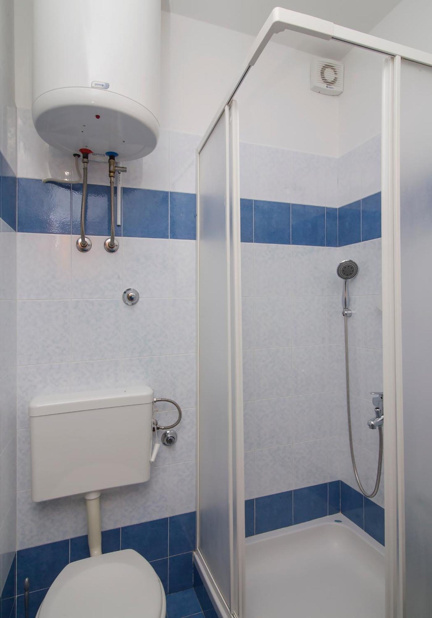 מליני Apartmani Krmek מראה חיצוני תמונה